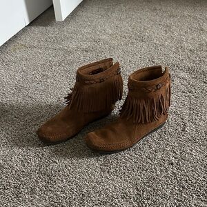 Minnetonka Brown Fringe Moccasins
